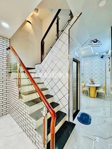 Chủ Ngộp Tiền Kinh Bán gấp nhà Hai Bà Trưng P.Võ Thị Sáu Q.3 SHR