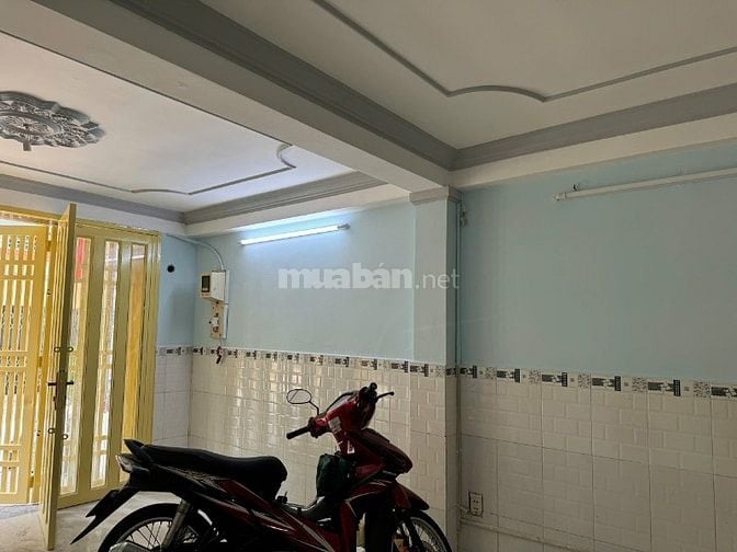 Cho thuê nhà mới - Hẻm xe tải - P16 Q8 Gần Quận 6 (miễn trung gian)