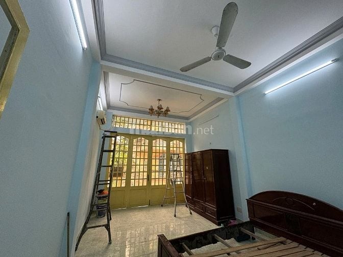 Cho thuê nhà mới - Hẻm xe tải - P16 Q8 Gần Quận 6 (miễn trung gian)