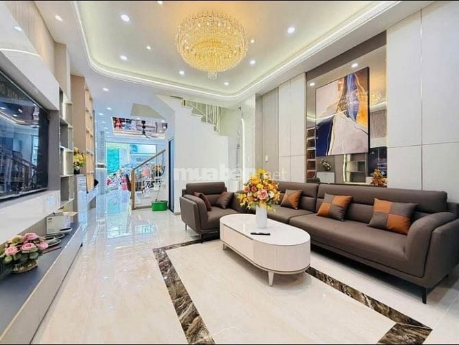 Nhà đang bán ngay Ông Ích Khiêm, Quận 11 - Hẻm xe hơi giá 3Tỷ290 ( TL)