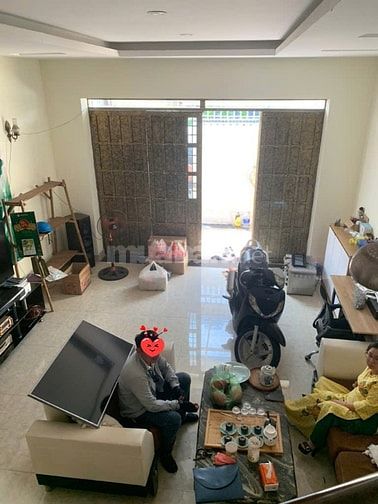 Nhà Bên Cồn, DT 5x18m, 04 Tầng.