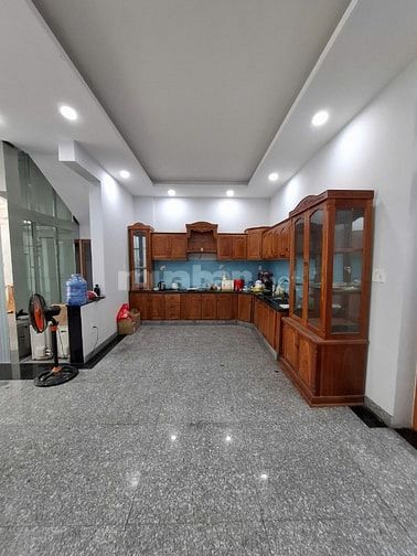 Bán nhà mặt tiền đường 68 Cát Lái Quận 2 giá 14 tỷ