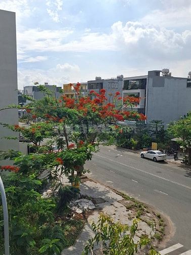 Bán nhà mặt tiền đường 68 Cát Lái Quận 2 giá 14 tỷ
