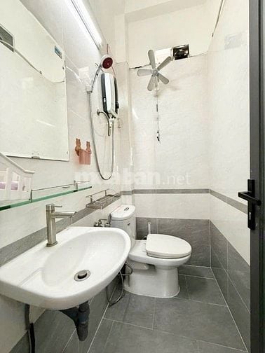 Cần vốn bán nhà đường Vũ Tùng P2 Bình Thạnh 60m2 Giá 3ty120 lh Vân