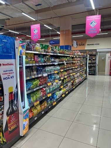 CỬA HÀNG MỚI MỞ CẦN TUYỂN NHÂN VIÊN CÓ VIỆC LÀM NGAY