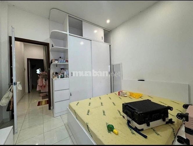 Bán nhà ở đường Nguyễn Huy Lượng Bình Thạnh có sổ hồng riêng   