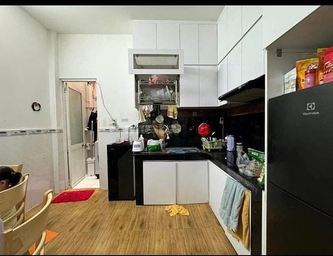 Bán nhà ở đường Nguyễn Huy Lượng Bình Thạnh có sổ hồng riêng   