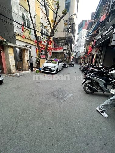 HIẾM! NHÀ ĐẸP - THANG MÁY - SÂN RỘNG - TRƯƠNG ĐỊNH -HBT- 10M Ô TÔ RA P