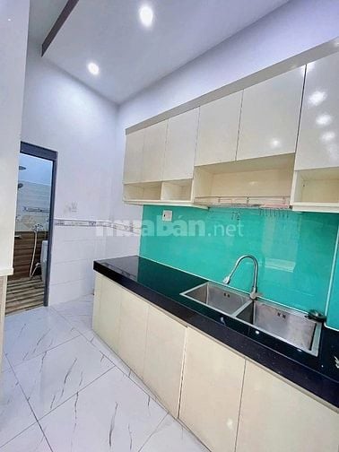 KINH DOANH BÁN LỖ!Đ.Lê Văn Sỹ P12 Quận 3,DT:30m2/2.150 Tỷ, HXH,SHR