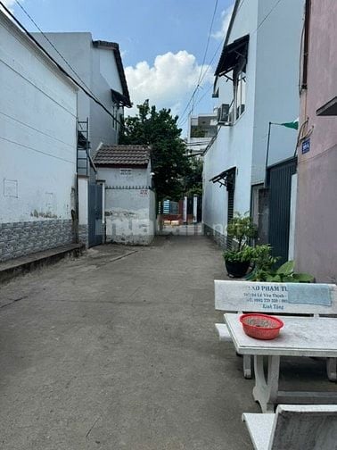 CHỈ HƠN 4 TỶ, NHÀ MỚI TOANH 92M2, 3PN HẺM XH ĐƯỜNG 379, TNP A, QUẬN 9