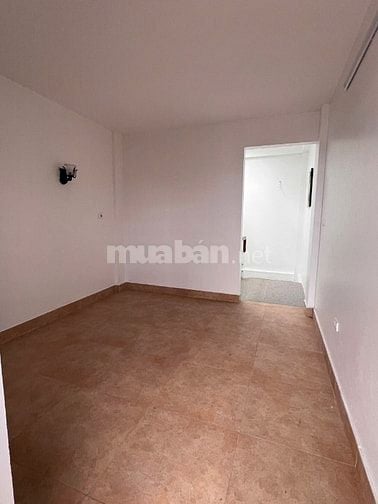 BÁN NHÀ GIA THƯỢNG 36M2 X 5 TẦNG, FULL NỘI THẤT, NGÕ Ô TÔ.