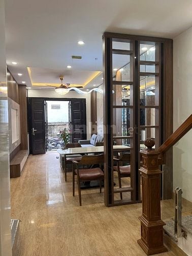 BÁN NHÀ GIA THƯỢNG 36M2 X 5 TẦNG, FULL NỘI THẤT, NGÕ Ô TÔ.