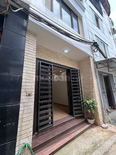 BÁN NHÀ GIA THƯỢNG 36M2 X 5 TẦNG, FULL NỘI THẤT, NGÕ Ô TÔ.