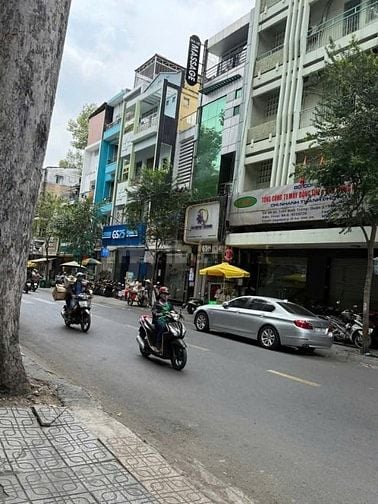 BÁN NHÀ MẶT TIỀN ĐƯỜNG TRẦN BÌNH TRỌNG PHƯỜNG 1 - QUẬN 5. 