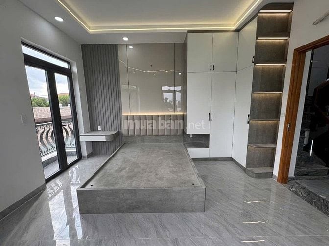 Nhà Thái Phiên cách bv Quận 11 300m | Nhà BTCT có sẵn hd thuê 14tr