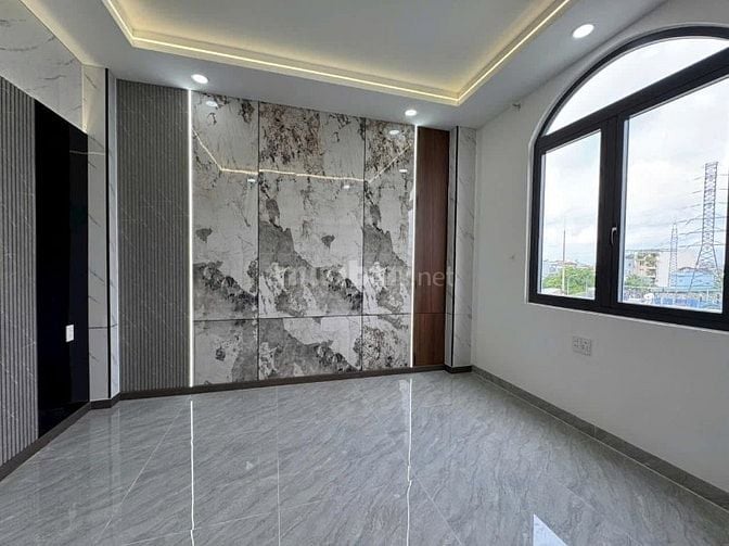 Nhà Thái Phiên cách bv Quận 11 300m | Nhà BTCT có sẵn hd thuê 14tr