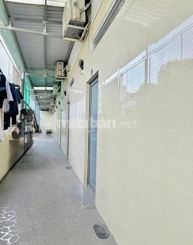 Bán căn nhà với dãy trọ sau lưng nhà tại Huyện Bình Chánh 