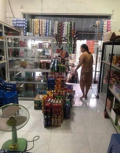 Bán căn nhà với dãy trọ sau lưng nhà tại Huyện Bình Chánh 
