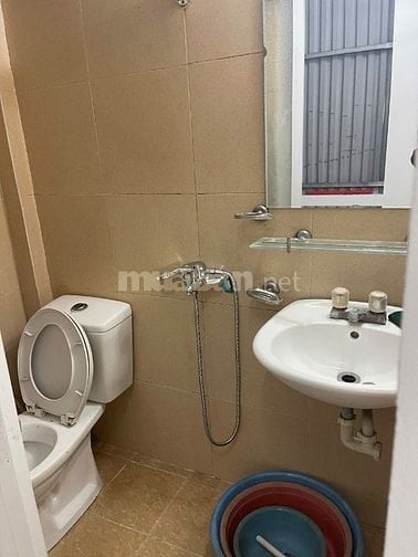 Chính chủ cho thuê DT 70 m2, có nhà 30m2x2T, ngõ 22 Tôn Thất Tùng