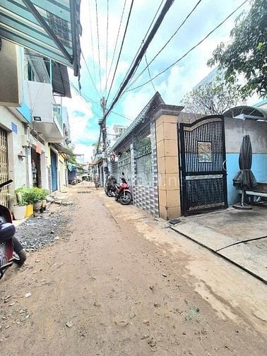 Nhà bán huỳnh thiện lộc, hòa thạnh, Q. Tân Phú