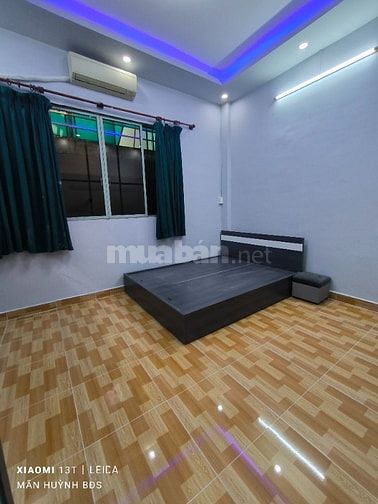 Nhà trung tâm Q11 giá chưa tới 100tr/m². 