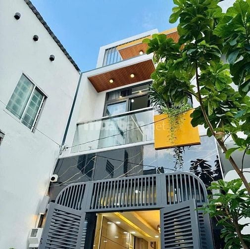 NHÀ ĐẸP TRẦN QUANG DIỆU, P14, Q3, 1T1L, TIỆN ÍCH, DI CHUYỂN CÁC QUẬN