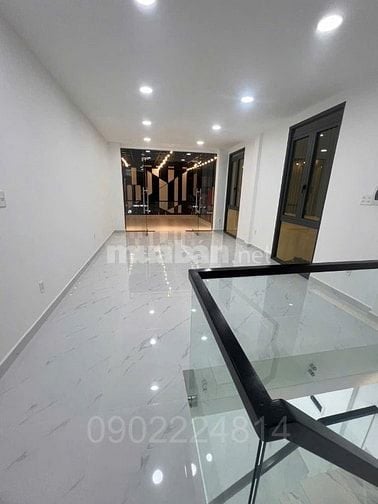 Cho thuê nhà mặt tiền đẹp – khu trung tâm CMT8, Q.3