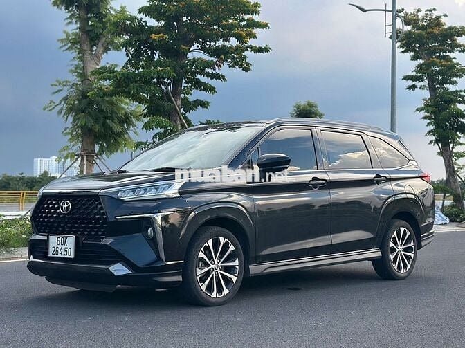 Xe gia đình Toyota Veloz Cross 2023 - 56000 km
