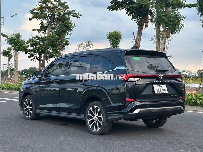 Xe gia đình Toyota Veloz Cross 2023 - 56000 km