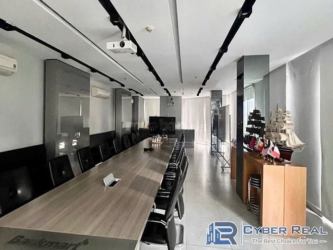 Cho thuê tòa nhà 207 Hoàng Văn Thụ, 7 tầng, thang máy, pccc chỉ 150tr