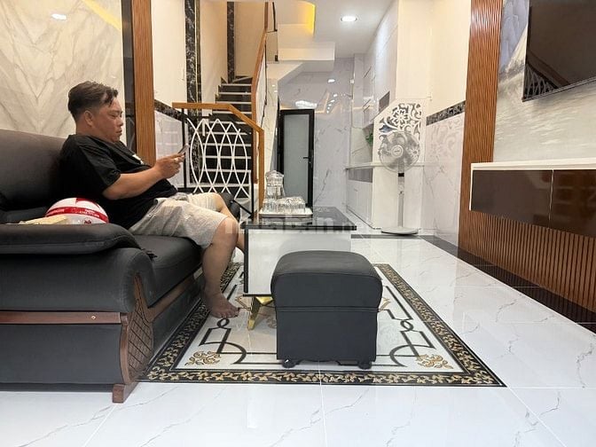 Chính chủ bán nhà 30/55 Thích Quảng Đức, p5, Q.Phú Nhuận, dt:3.2x10m