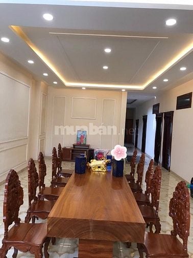 Cần bán nhà xưởng MT Đường Trần Hải Phụng, P Tân Tạo.
