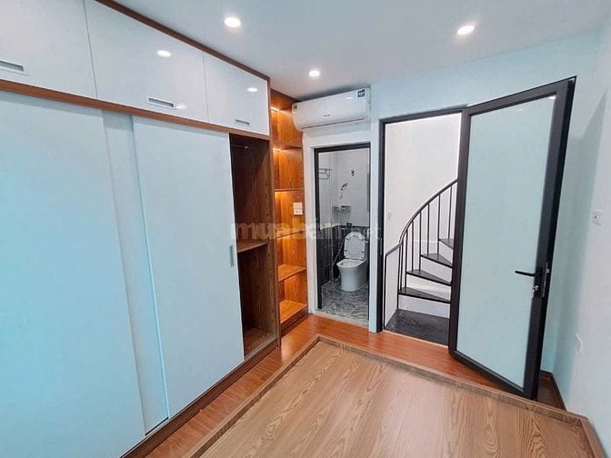 Bán nhà ngõ 67 Thái Thịnh quận Đống Đa, ngõ ôtô vào, tiện kinh doanh
