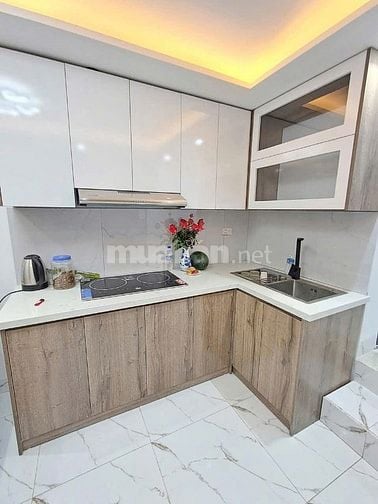 Bán nhà ngõ 67 Thái Thịnh quận Đống Đa, ngõ ôtô vào, tiện kinh doanh