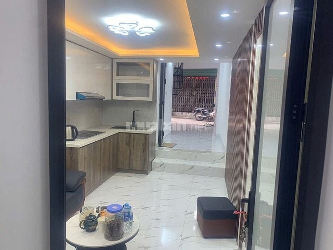 Bán nhà ngõ 67 Thái Thịnh quận Đống Đa, ngõ ôtô vào, tiện kinh doanh