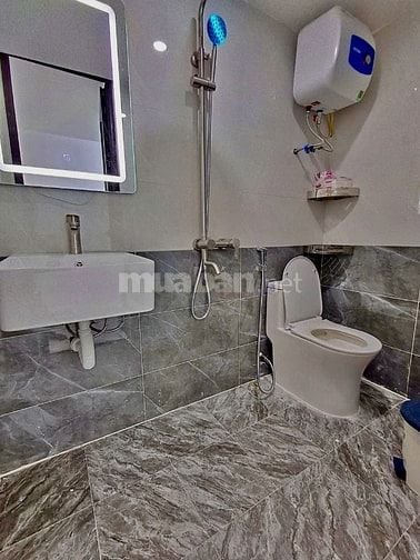 Bán nhà ngõ 67 Thái Thịnh quận Đống Đa, ngõ ôtô vào, tiện kinh doanh