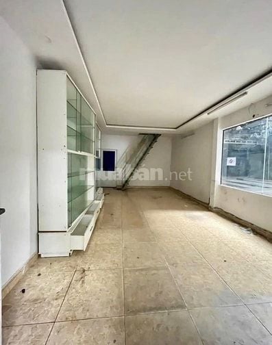 Cho thuê mặt bằng kho xưởng 600m2 Nguyễn Duy Trinh, Phú Hữu, Quận 9
