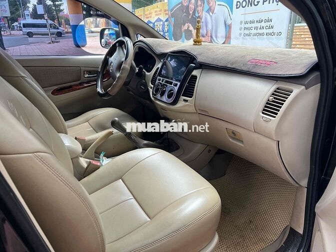 Toyota Innova 2008 G - 200000 km