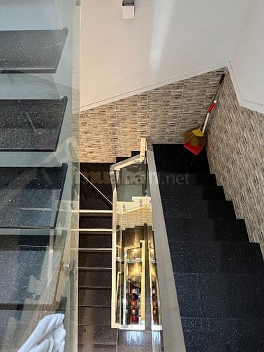 Bán nhà 4x26m XD 5 tầng đường Hoàng Kim Giao P5Q8