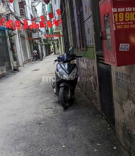 Bán gấp nhà Cầu Giấy, ô tô đỗ cổng, 5 tầng, giá nhỉnh 12 tỷ