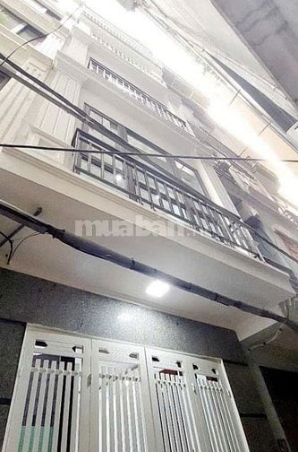 Bán gấp nhà Cầu Giấy, ô tô đỗ cổng, 5 tầng, giá nhỉnh 12 tỷ