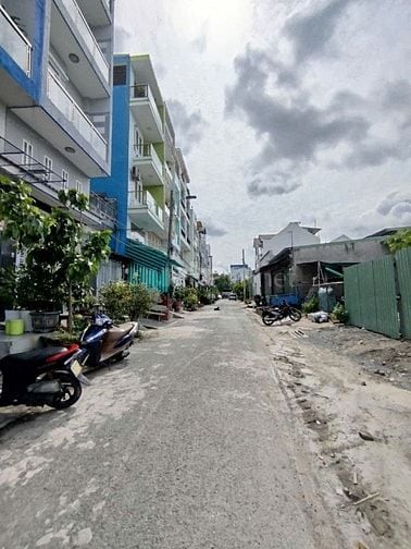 Rẻ rề!! Mặt Tiền đường Bình Phú 2 Quận 6 (4x16) 5 tầng chỉ nhỉnh 8 tỷ