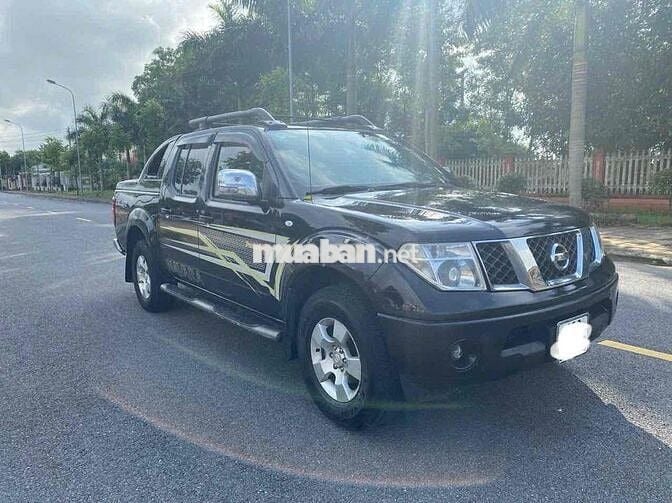 Nissan Navara 2013 2.5 AT - 100000 km