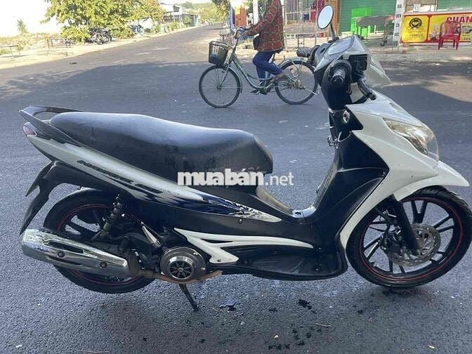 Suzuki Hayate SS 125 Fi phun xăng