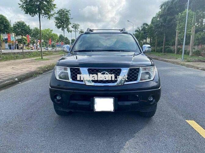 Nissan Navara 2013 2.5 AT - 100000 km