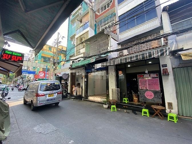  Cho thuê nguyên căn nhà, vị trí đẹp, mặt tiền kinh doanh các ngành hà