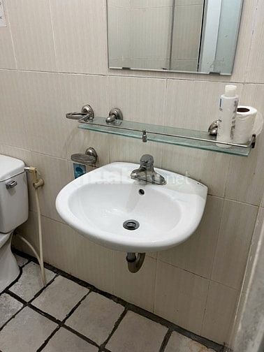 Dân xây Cự Lộc, rất gần phố, ngõ ba gác, ở ngay, trung tâm