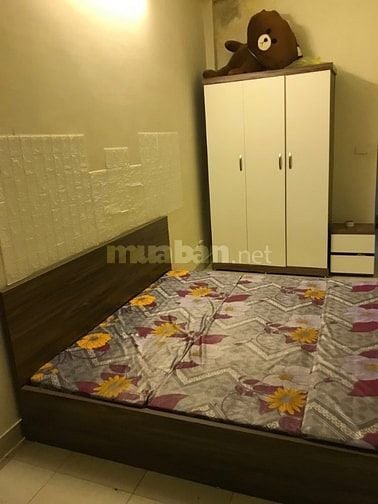 Dân xây Cự Lộc, rất gần phố, ngõ ba gác, ở ngay, trung tâm