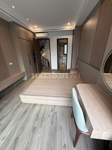 CHÍNH CHỦ BÁN NHÀ: VIỆT HƯNG, LONG BIÊN, HÀ NỘI, DT 31M, 5 TẦNG, 3 NGỦ