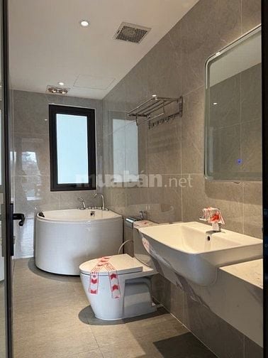 CHÍNH CHỦ BÁN NHÀ: VIỆT HƯNG, LONG BIÊN, HÀ NỘI, DT 31M, 5 TẦNG, 3 NGỦ